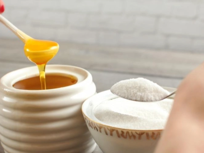 Quel édulcorant choisir entre le miel et le sucre